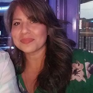 Meet your Posher, Priscilla